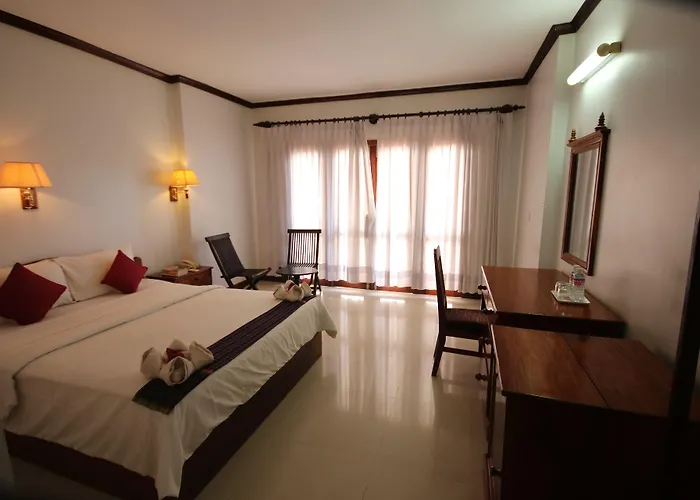 Mom's Pensjonat 4*